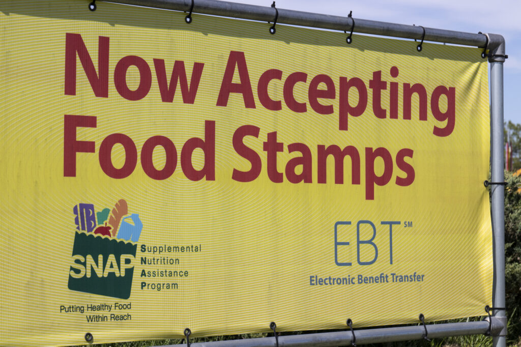 Snap And Ebt Accepted Here Sign Snap And Food Stamps Provide Nutrition Benefits To Help The Budgets Of Disadvantaged Families 182497833