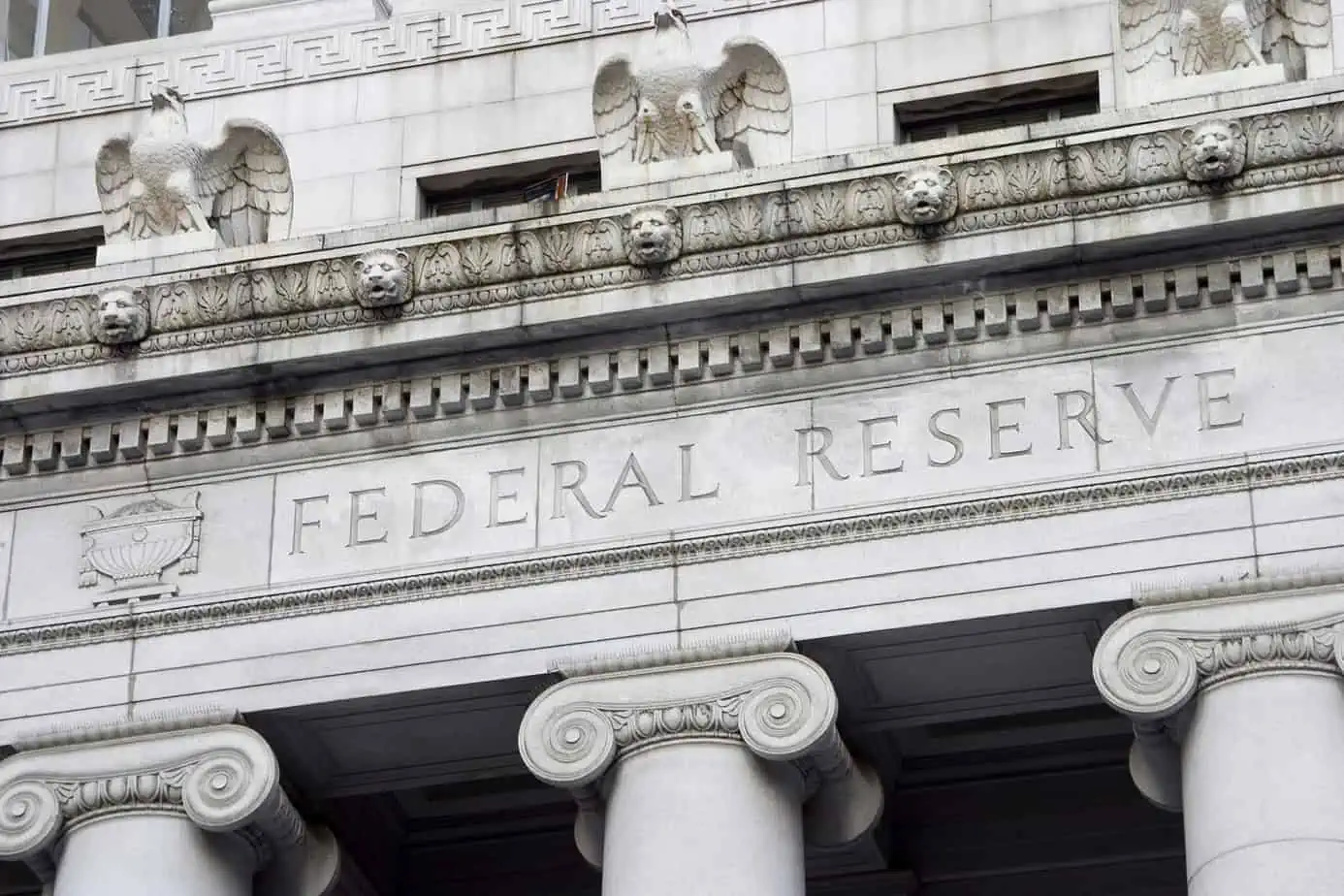 federal reserve facade 2 779123