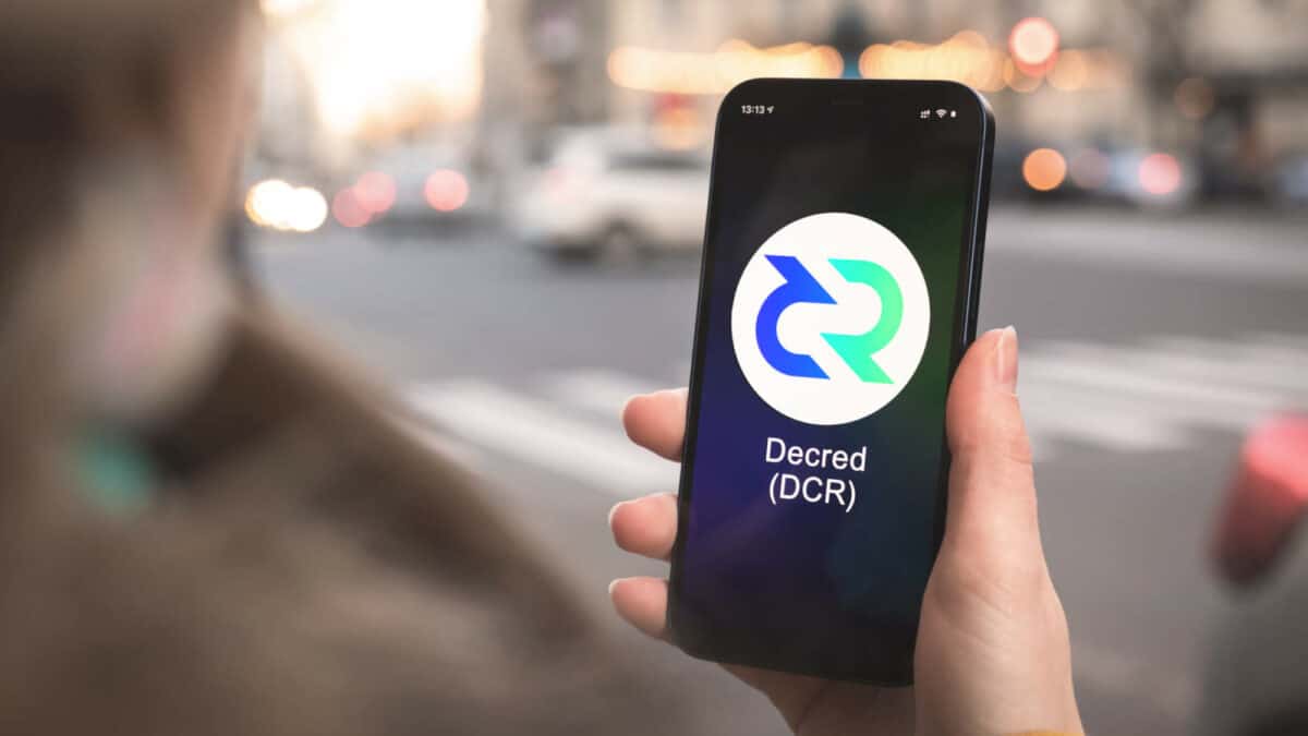 What is Decred (DCR)? How Does This Community-Directed Crypto Work?